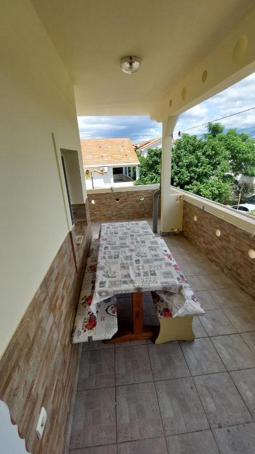 Apartments Luna Stan Trigraci Exterior photo